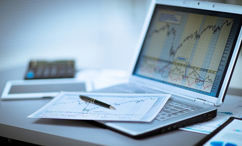 Resilient Equity Portfolio With Financial Planning